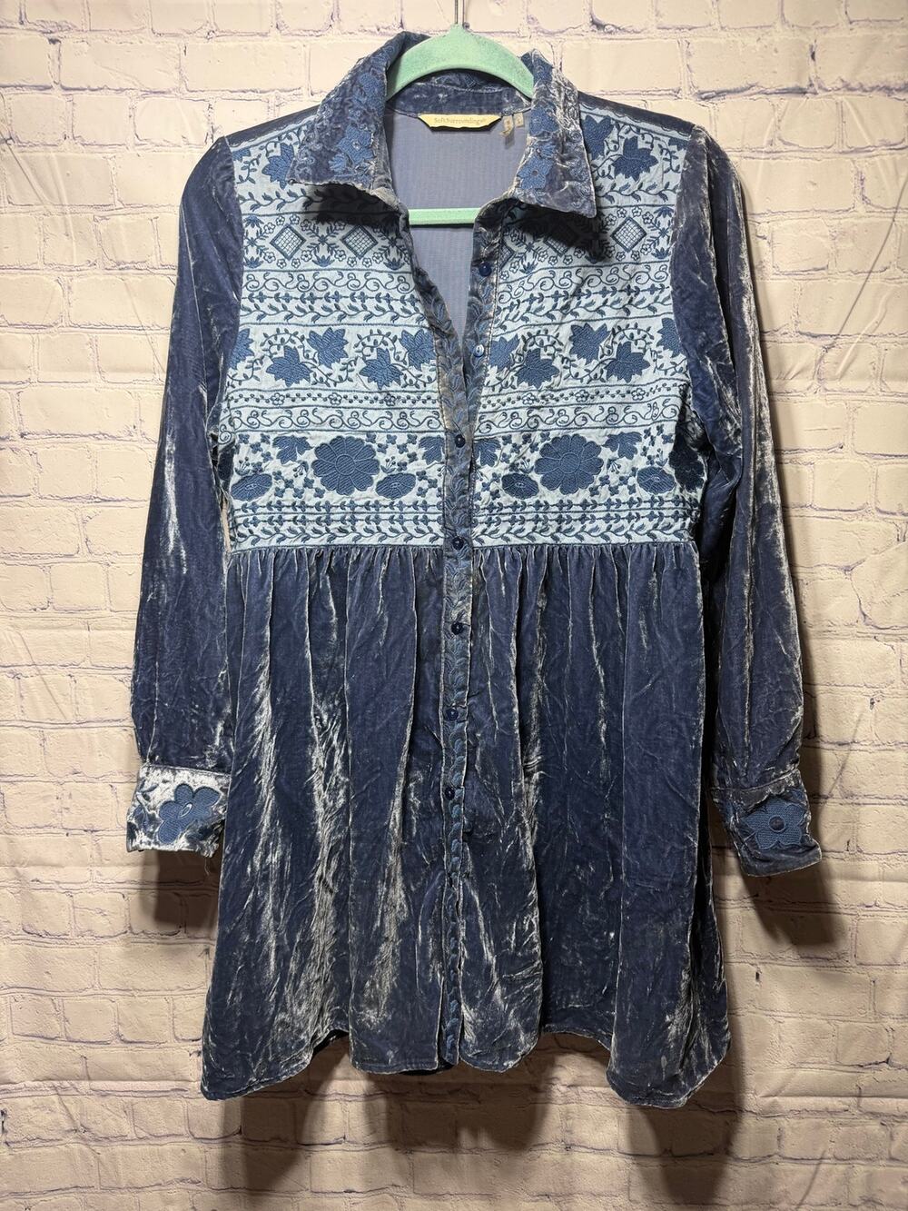 Soft Surroundings Velvet Floral Embroiderd Button Down Long Length Top Blue Sz S